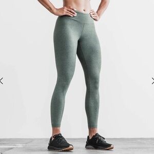 Nobull Women's Mid-Rise Plush Heather Tight 25" - Balsam Heather leggings / S